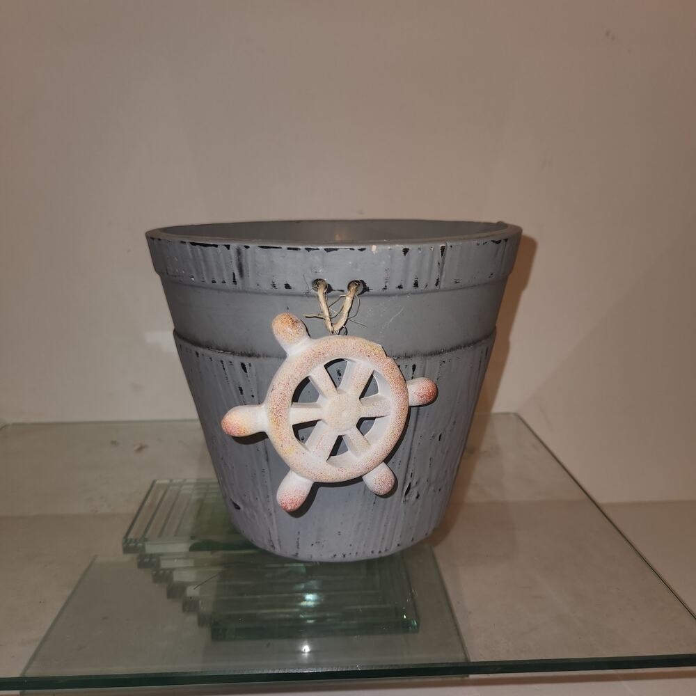 Cottage Beach Ceramic flower pot with Boat Steering Wheel